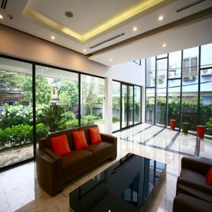 vach kinh cuong luc phong khach 2 1